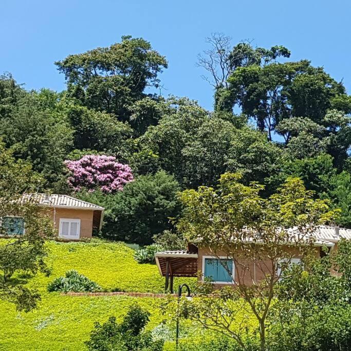 Recanto Dos Beija Flores, Chale Lantana C Monte Alegre do Sul Exterior foto