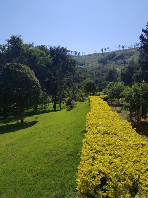 Recanto Dos Beija Flores, Chale Lantana C Monte Alegre do Sul Exterior foto